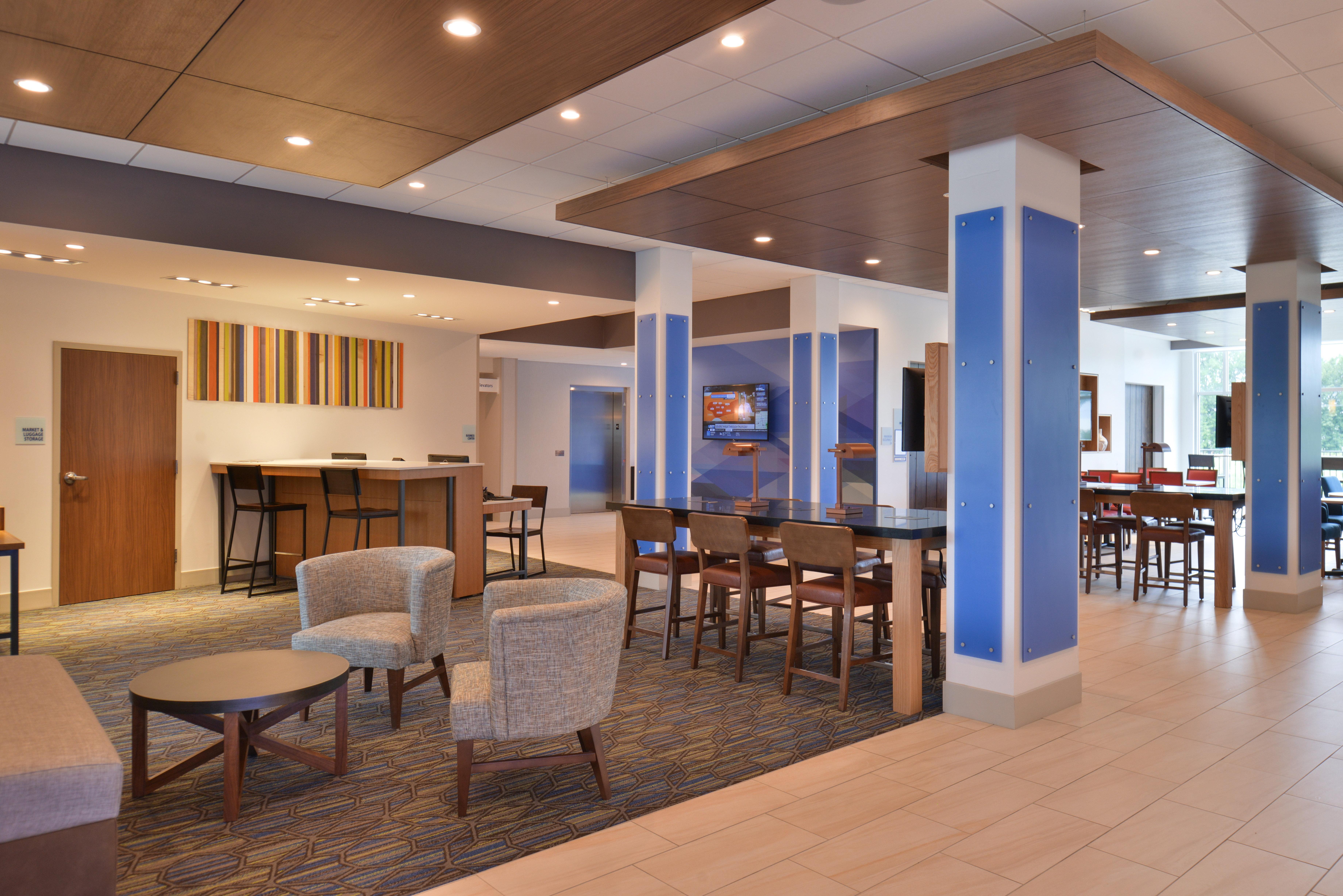 Holiday Inn Express & Suites Omaha Airport By Ihg Carter Lake Exteriör bild