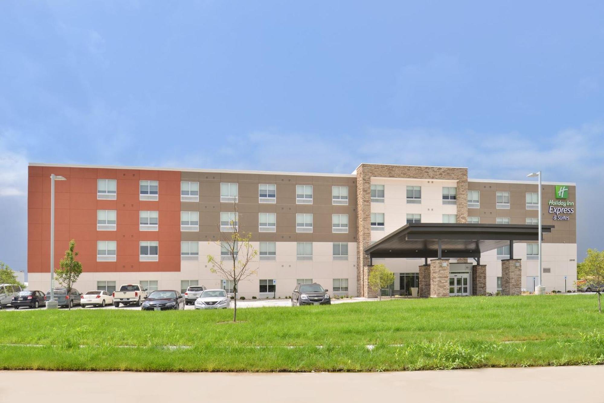 Holiday Inn Express & Suites Omaha Airport By Ihg Carter Lake Exteriör bild