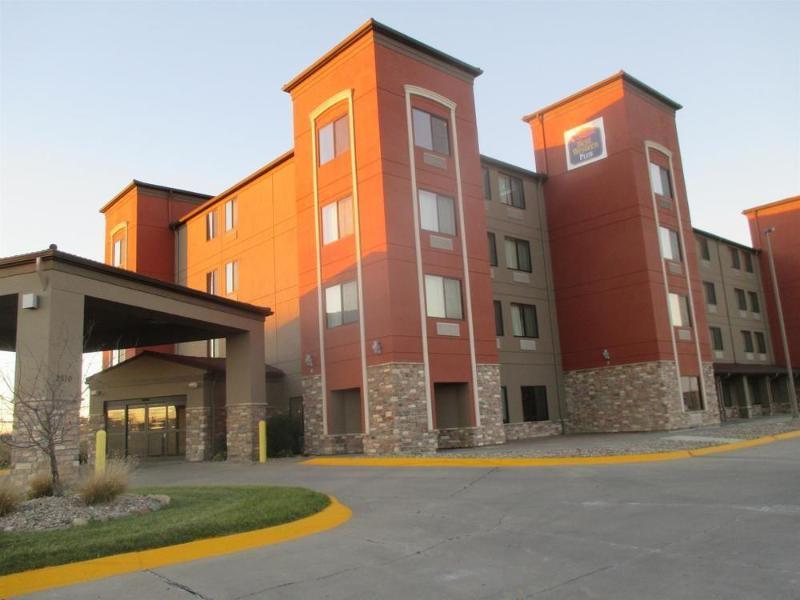 Holiday Inn Express & Suites Omaha Airport By Ihg Carter Lake Exteriör bild